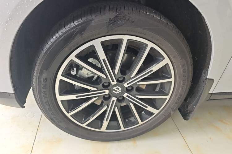 Used Leapmotor B10 2025 510 Joyful Edition Left Front Wheel Hub