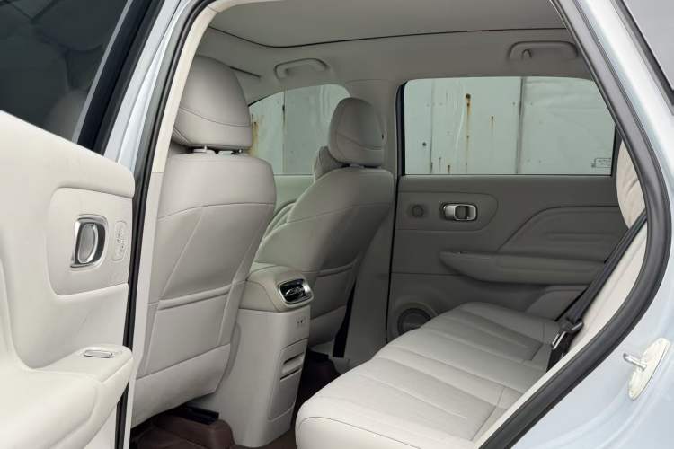 Used Leapmotor B10 2025 510 Joyful Edition Left Rear Seat