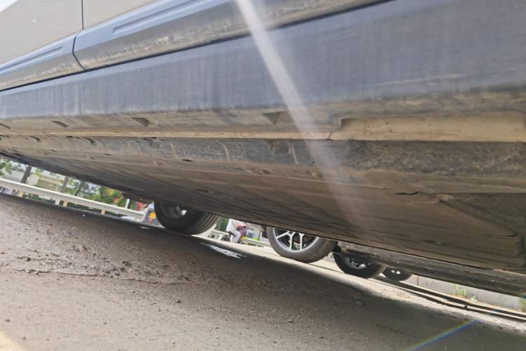 Used Leapmotor B10 2025 510 Joyful Edition Left Side Sill