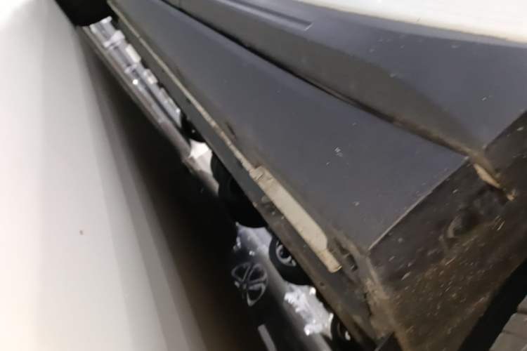 Used Leapmotor B10 2025 510 Joyful Edition Left Side Sill