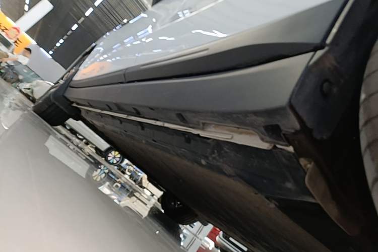 Used Leapmotor B10 2025 510 Joyful Edition Left Side Sill