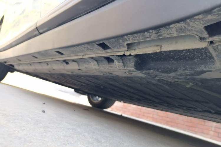 Used Leapmotor B10 2025 510 Joyful Edition Left Side Sill