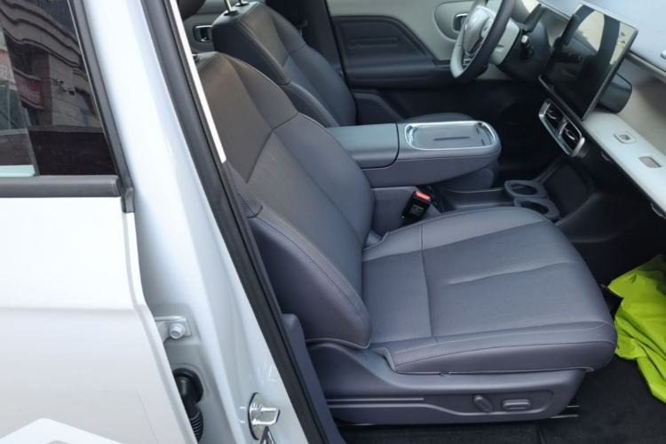 Used Leapmotor B10 2025 510 Joyful Edition Right Front Seat