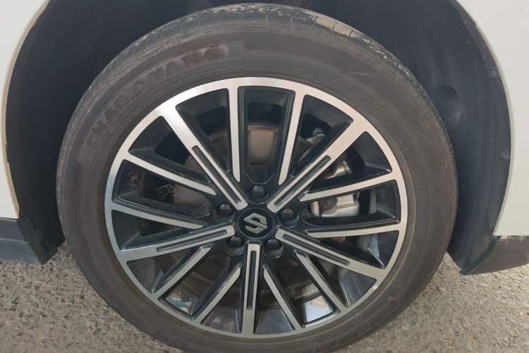 Used Leapmotor B10 2025 510 Joyful Edition Right Front Wheel Hub
