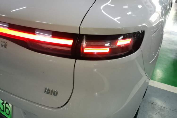 Used Leapmotor B10 2025 510 Joyful Edition Right Rear Taillight