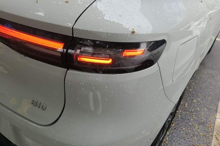 Used Leapmotor B10 2025 510 LiDAR Version Right Rear Taillight