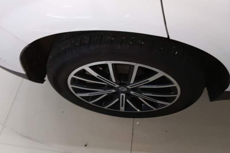 Used Leapmotor B10 2025 510 Joyful Edition Right Rear Wheel Hub