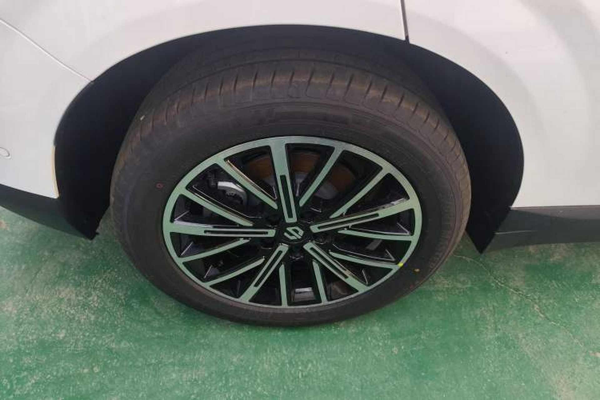 Used Leapmotor B10 2025 510 Joyful Edition Right Rear Wheel Hub