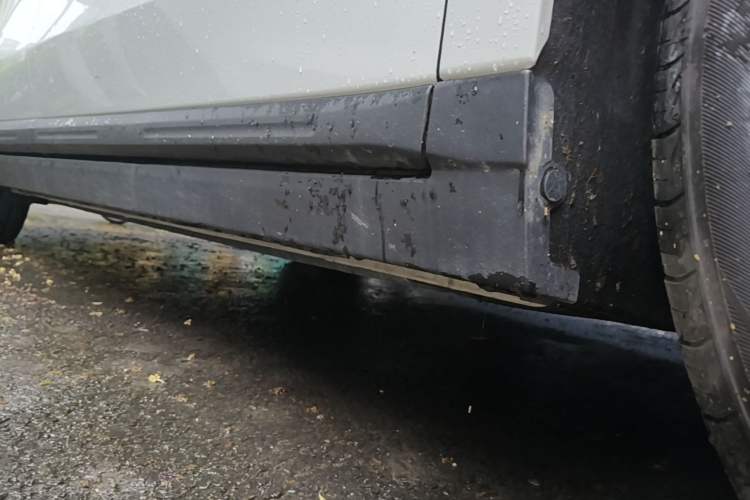 Used Leapmotor B10 2025 510 LiDAR Version Right Side Sill