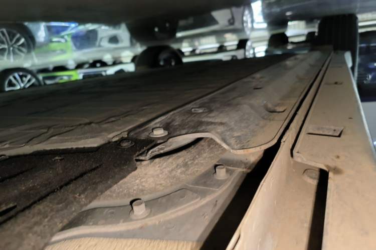 Used Leapmotor B10 2025 510 Joyful Edition Right Side Sill