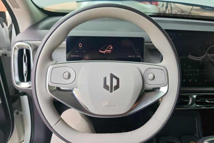 Used Leapmotor B10 2025 510 Joyful Edition Steering Wheel