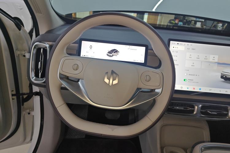 Used Leapmotor B10 2025 510 LiDAR Version Steering Wheel