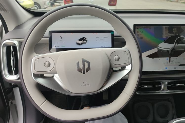 Used Leapmotor B10 2025 510 Joyful Edition Steering Wheel