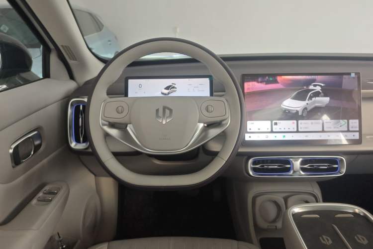 Used Leapmotor B10 2025 510 LiDAR Version Steering Wheel
