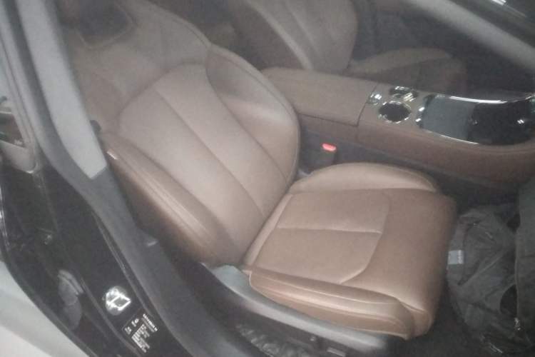 Used Leapmotor C01 2023 630 All-Wheel-Drive Performance Version Right Front Seat
