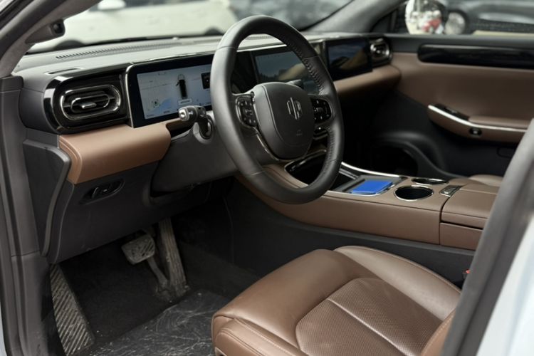 Used Leapmotor C01 2023 Range-Extended 316 Smart Edition Interior 4