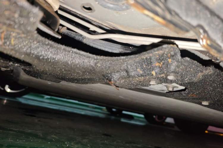 Used Leapmotor C01 2022 Four-Wheel Drive Dual-Motor High-Performance Version Chassis Front Left
