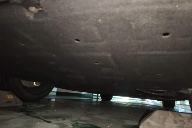 Used Leapmotor C01 2022 Four-Wheel Drive Dual-Motor High-Performance Version Chassis Rear