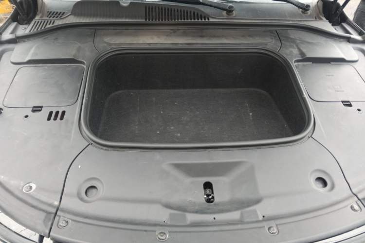 Used Leapmotor C01 2022 Four-Wheel Drive Dual-Motor Performance Version Engine Bay
