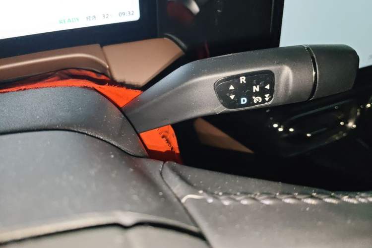 Used Leapmotor C01 2022 Rear-Drive Ultra-Long Range Version Gear Lever