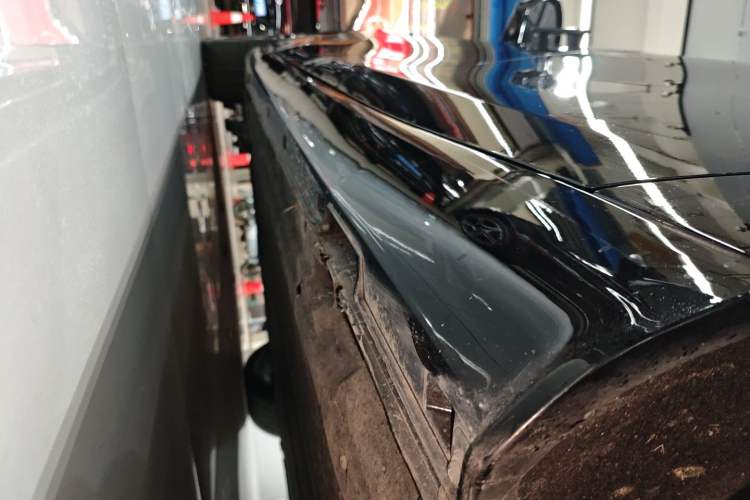 Used Leapmotor C01 2022 Four-Wheel Drive Dual-Motor High-Performance Version Left Side Sill