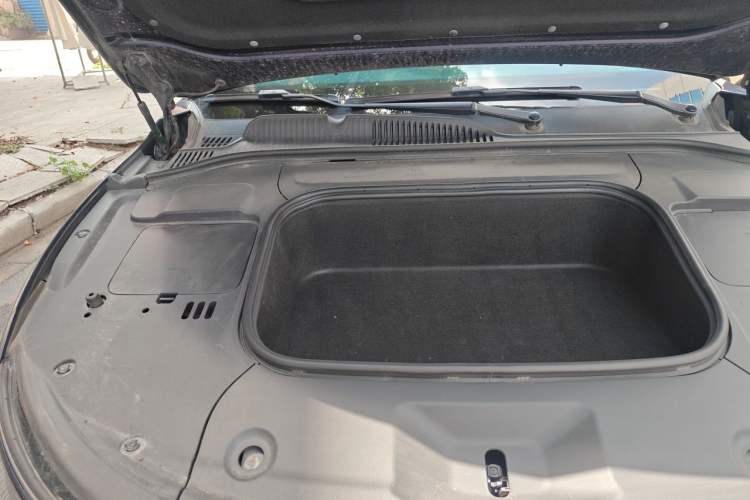 Used Leapmotor C01 2022 Rear-Drive Standard Range Version Engine Bay Right