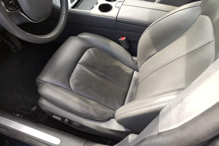 Used Leapmotor C01 2022 Rear-Drive Ultra-Long Range Version Left Front Seat