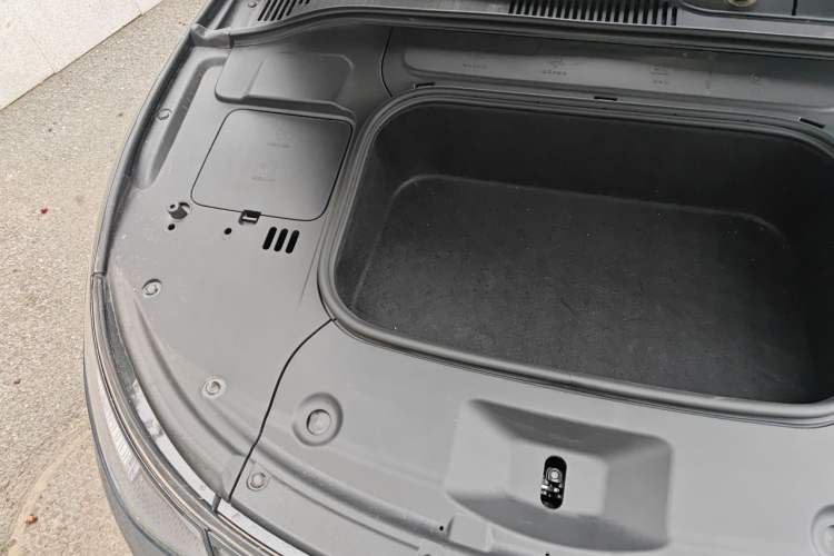 Used Leapmotor C01 2022 Four-Wheel Drive Dual-Motor High-Performance Version Engine Bay Right