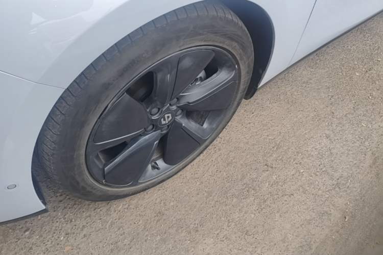 Used Leapmotor C01 2022 Four-Wheel Drive Dual-Motor Performance Version Left Front Wheel Hub