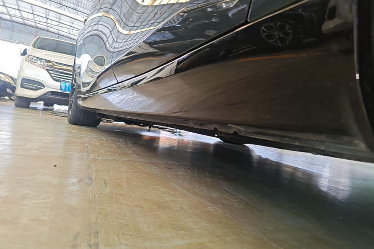 Used Leapmotor C01 2022 Rear-Drive Long-Range Version Left Side Sill