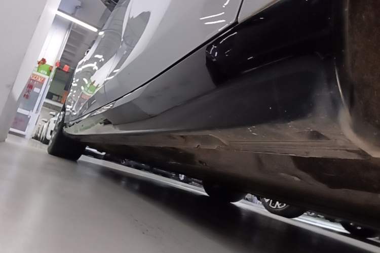 Used Leapmotor C01 2022 Rear-Drive Long-Range Version Left Side Sill