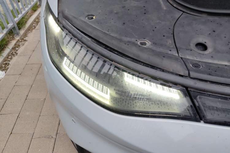 Used Leapmotor C01 2022 Rear-Drive Long-Range Version Right Front Headlight