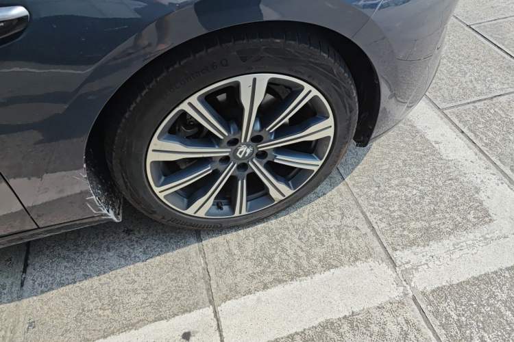 Used Leapmotor C01 2022 Four-Wheel Drive Dual-Motor Performance Version Right Front Wheel Hub