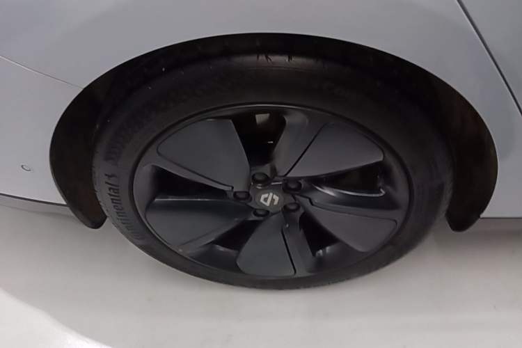 Used Leapmotor C01 2022 Rear-Drive Long-Range Version Right Rear Wheel Hub