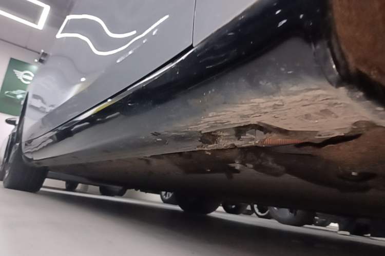 Used Leapmotor C01 2022 Rear-Drive Long-Range Version Right Side Sill