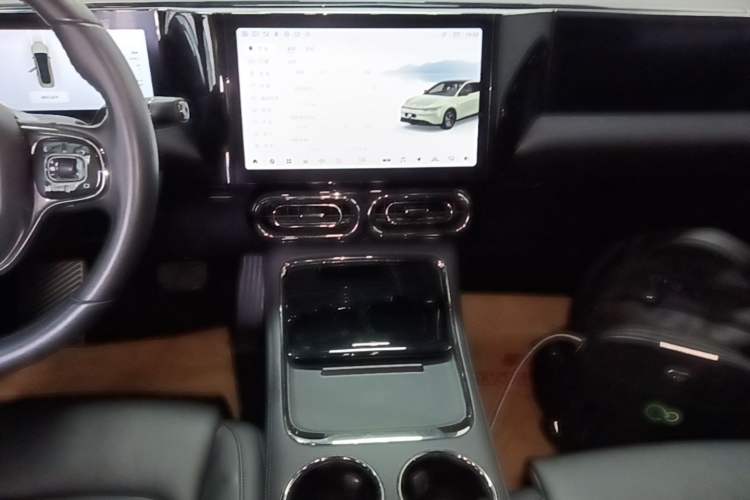 Used Leapmotor C01 2022 Rear-Drive Long-Range Version Audio And AC Panel