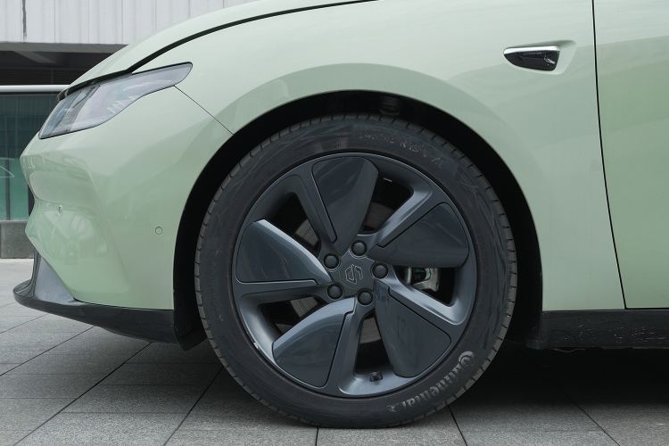 Used Leapmotor C01 2022 Four-Wheel Drive Dual-Motor Performance Version Left Front Wheel Hub