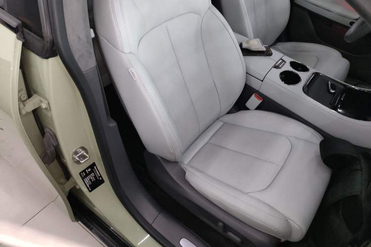 Used Leapmotor C01 2022 Rear-Drive Long-Range Version Right Front Seat