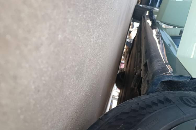 Used Leapmotor C01 2022 Rear-Drive Long-Range Version Right Side Sill