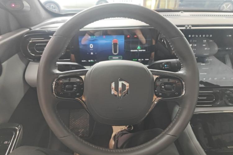 Used Leapmotor C01 2022 Rear-Drive Long-Range Version Steering Wheel