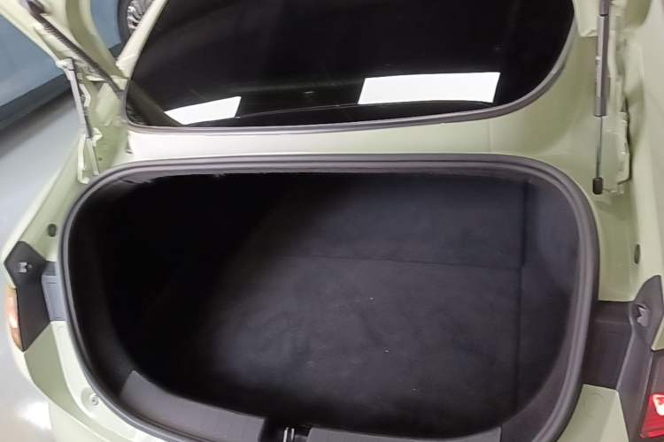 Used Leapmotor C01 2022 Rear-Drive Long-Range Version Trunk