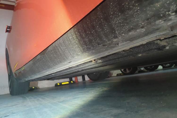 Used Leapmotor C01 2022 Four-Wheel Drive Dual-Motor Performance Version Chassis Front Right