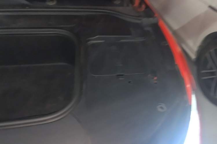 Used Leapmotor C01 2022 Rear-Drive Long-Range Version Engine Bay Left