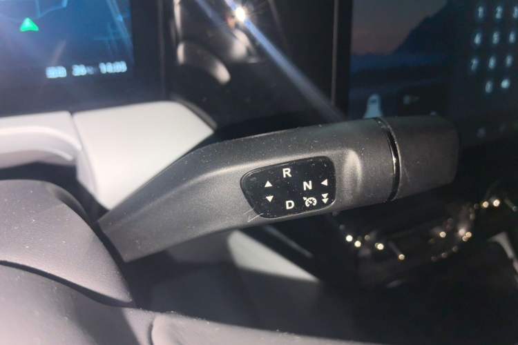 Used Leapmotor C01 2022 Rear-Drive Long-Range Version Gear Lever