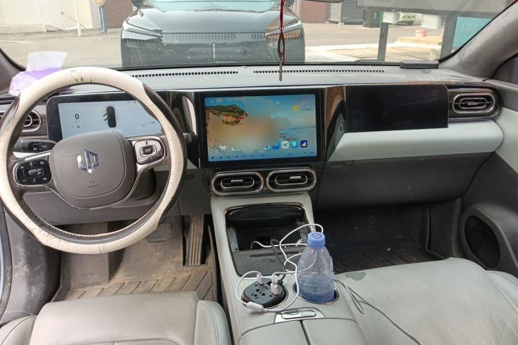 Used Leapmotor C01 2022 Rear-Drive Long-Range Version Center Console