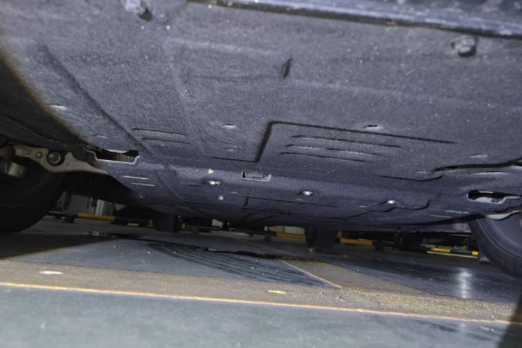 Used Leapmotor C01 2022 Four-Wheel Drive Dual-Motor Performance Version Chassis Front