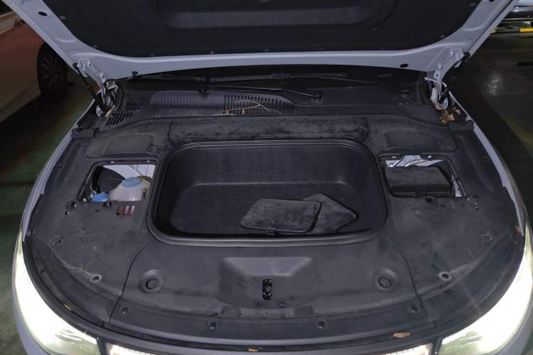 Used Leapmotor C01 2022 Four-Wheel Drive Dual-Motor Performance Version Engine Bay