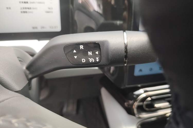 Used Leapmotor C01 2022 Rear-Drive Ultra-Long Range Version Gear Lever