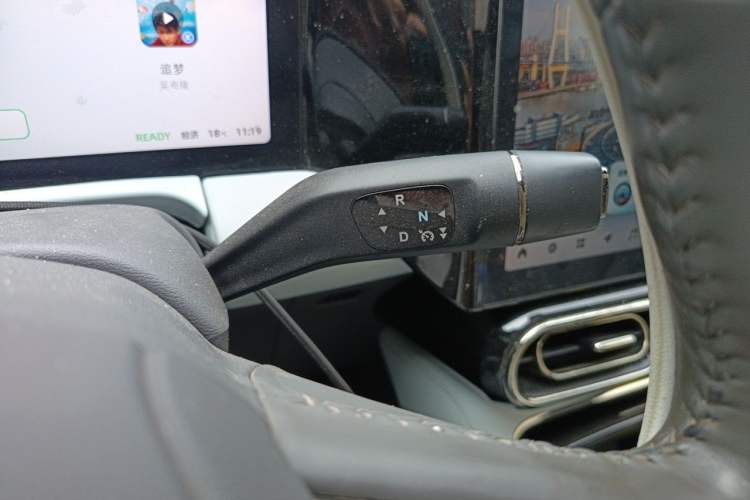 Used Leapmotor C01 2022 Four-Wheel Drive Dual-Motor Performance Version Gear Lever