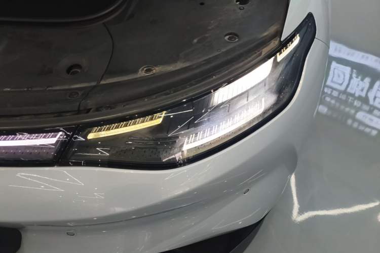 Used Leapmotor C01 2022 Rear-Drive Ultra-Long Range Version Left Front Headlight